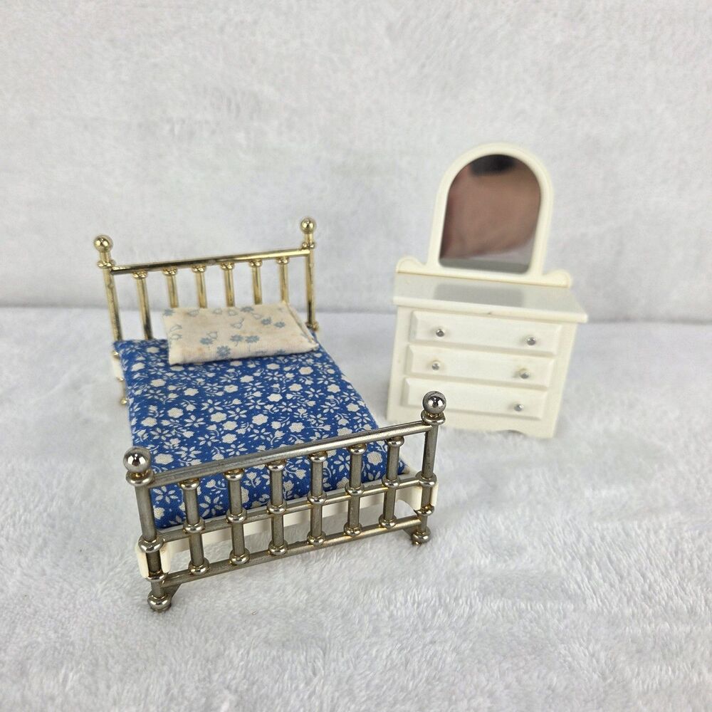 Vintage 1970s Fisher Price Dollhouse Bedroom Set Bed Dresser Bedding Mirror